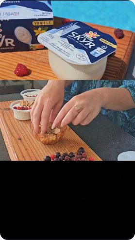 Vidéo UGC de Alexis : Du skyr dans une recette aux fruits, Démonstration culinaire avec plans de préparation