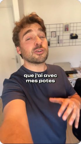 Vidéo UGC de Aurélien : Une sortie entre amis dans une salle d’arcade, Présentation face caméra et découverte du lieu