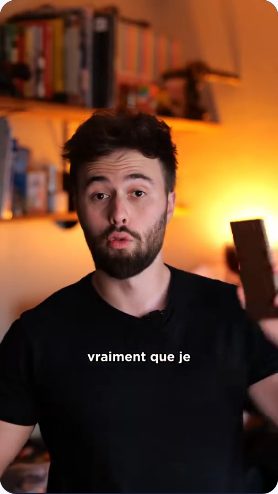 Vidéo UGC de Mallory : Lire les ingrédients sur un emballage, Commentaire face caméra et gros plan sur l’étiquette