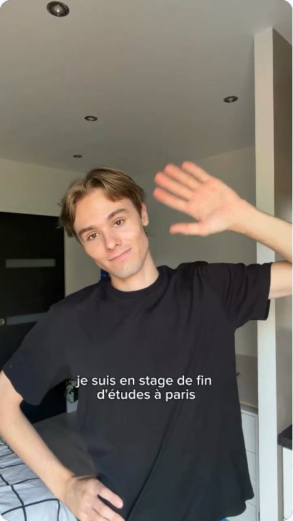Vidéo UGC de Tom : Un stage de fin d’études à Paris, Présentation personnelle face caméra avec sous-titres
